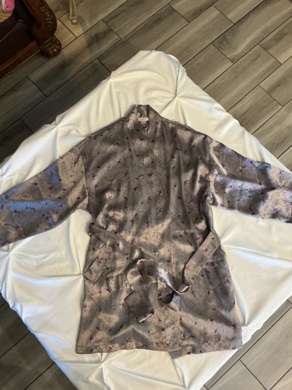 VICTORIA'S SECRET Satin Kimono Robe